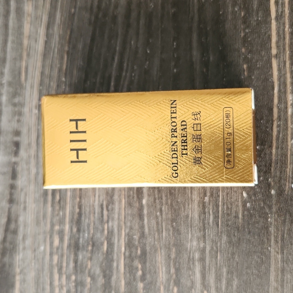 Collagen silk protein threads
